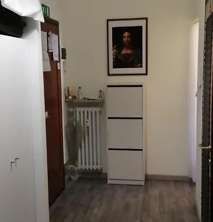 ホームステイ Ensuite レッジョ・エミリア