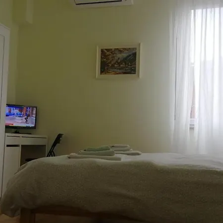 Ensuite ホームステイ *